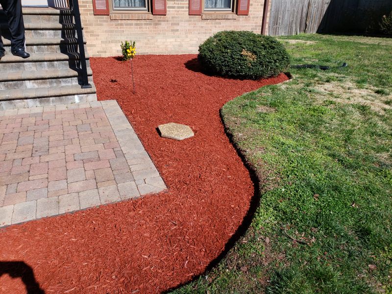 Landscape Design/Mulching