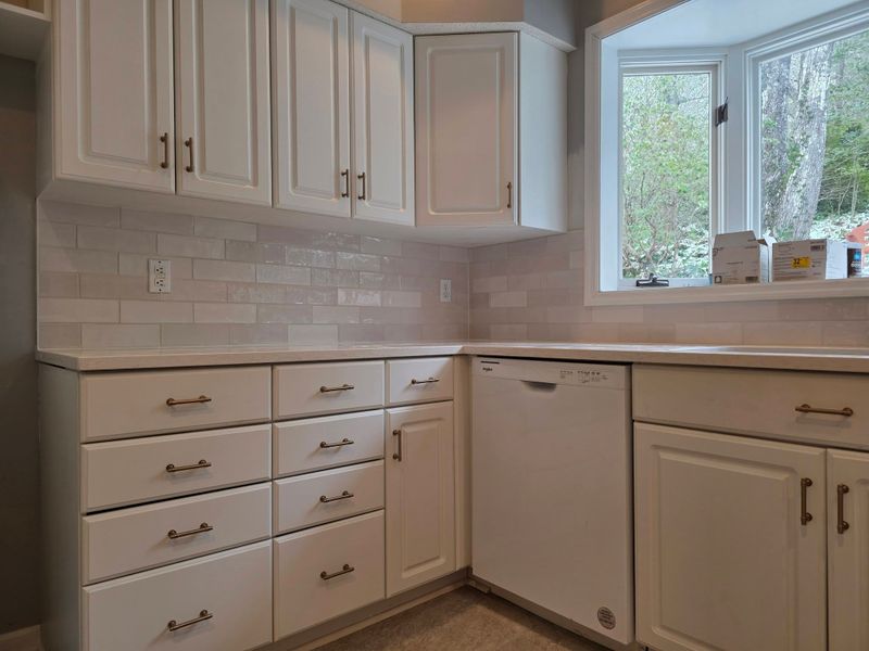 Kitchen and Cabinet Refinishing
