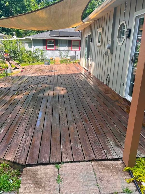 Staining Exterior