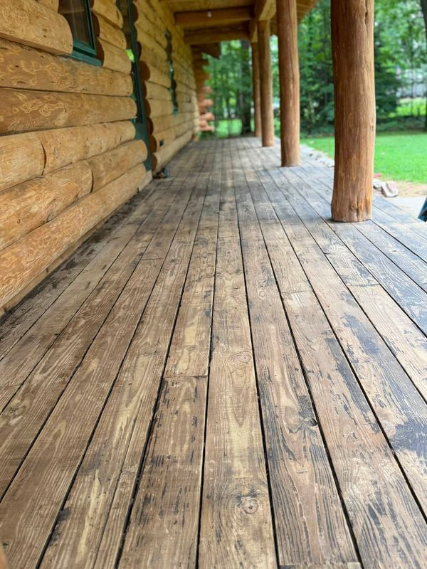 Deck Staining and Sealing