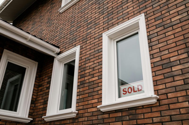 Selling a house during probate