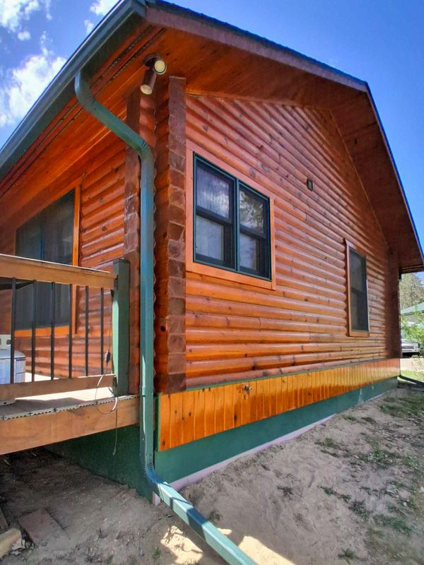 Log Home Refinishing