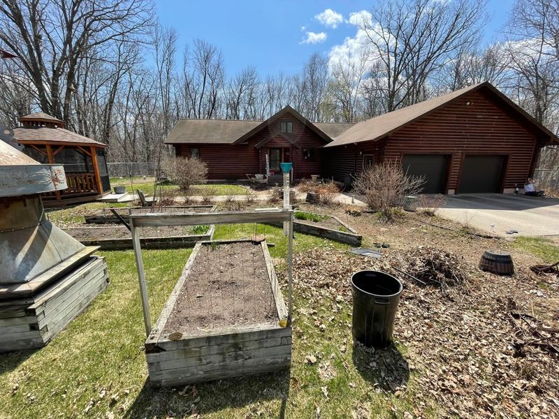 Rock and Mulch Installation