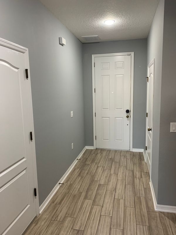 INTERIOR PAINTING 