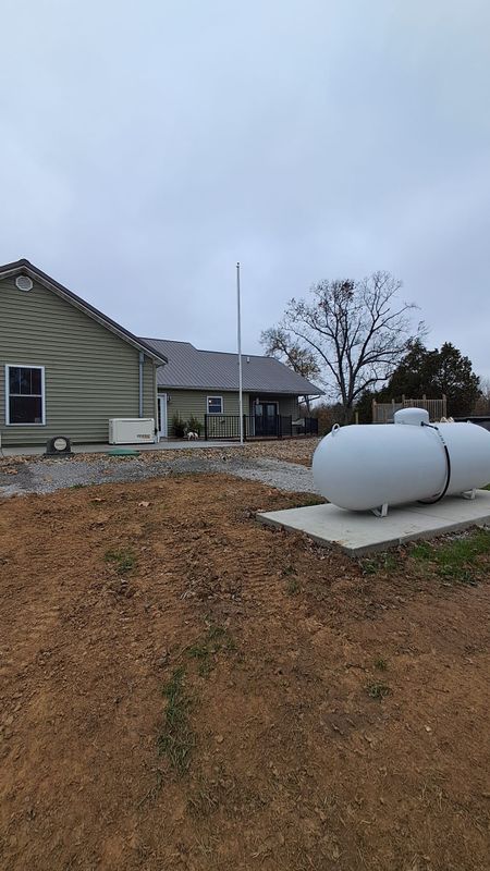 Tunnel's To Towers - ADA Compliant, Deck and Bath