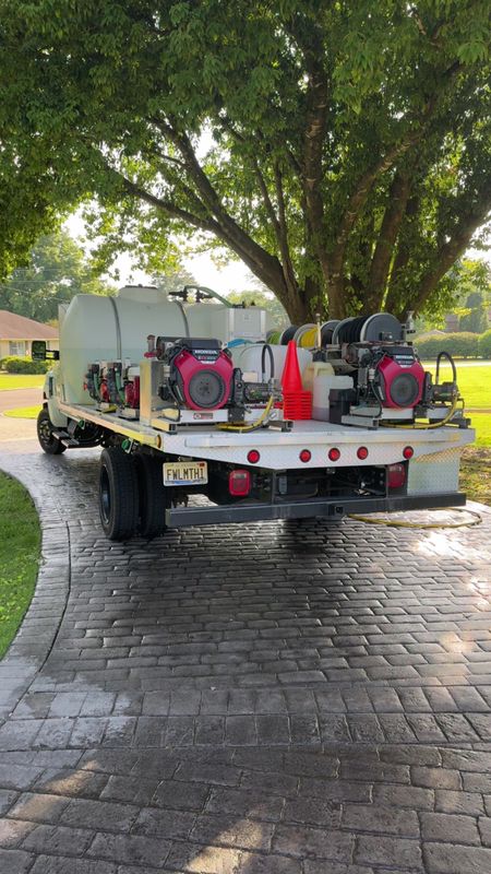 Driveway and Sidewalk Cleaning