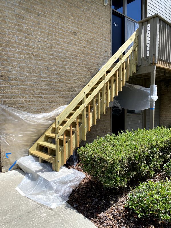 Carpentry - Decks, Fences, Pergolas and Cabinetry