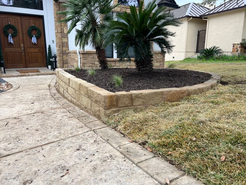 Natural Stone Hardscape