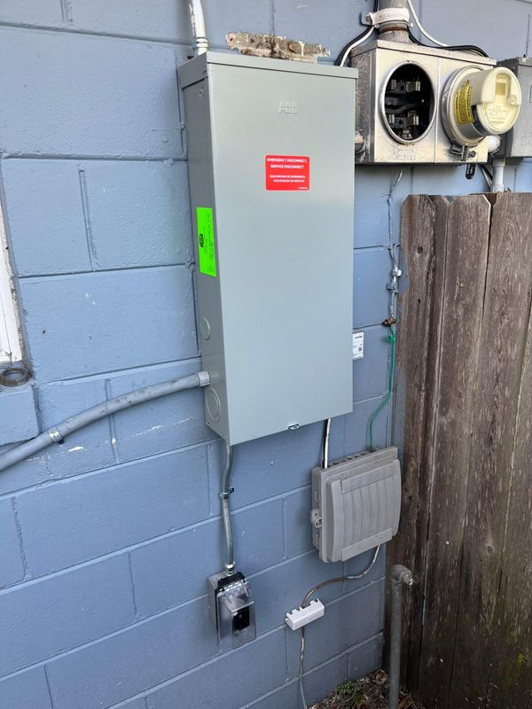 Circuit Breaker Installation and Repair