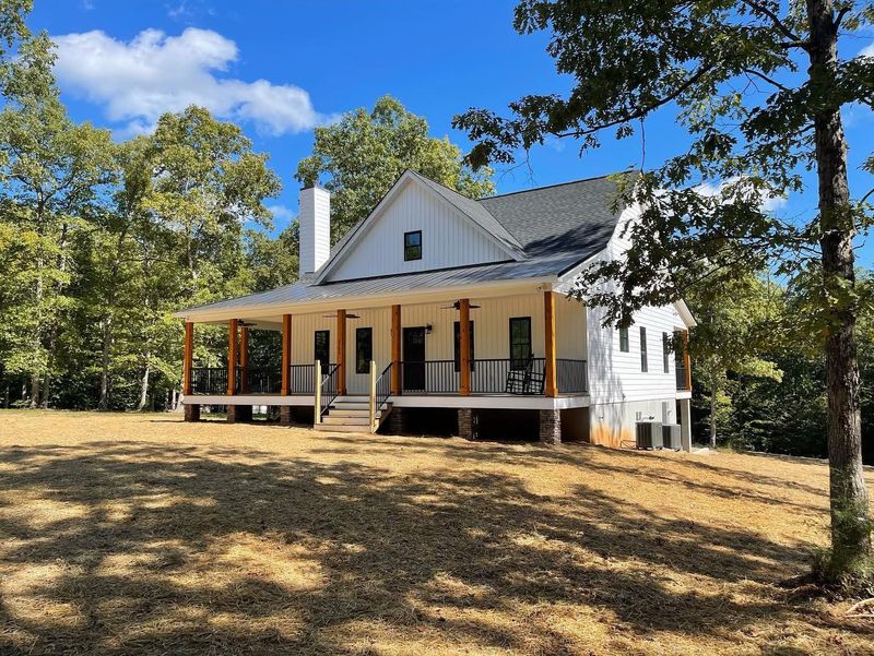 Farmhouse 1800 Sq Ft