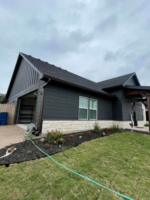 Seamless Gutter Installation