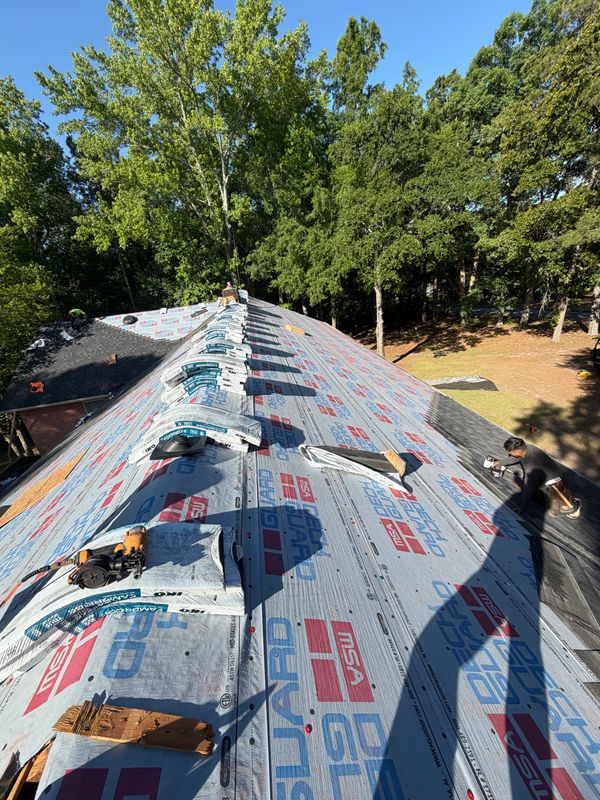 Seamless Roofing Excellence: Eubanks Home Improvements Transforms with Precision and Care