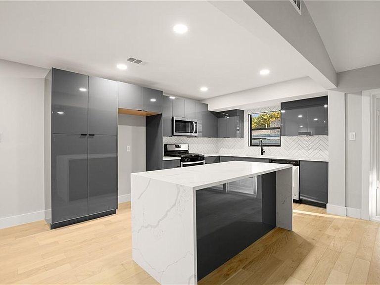 Kitchen & Bathroom Remodeling