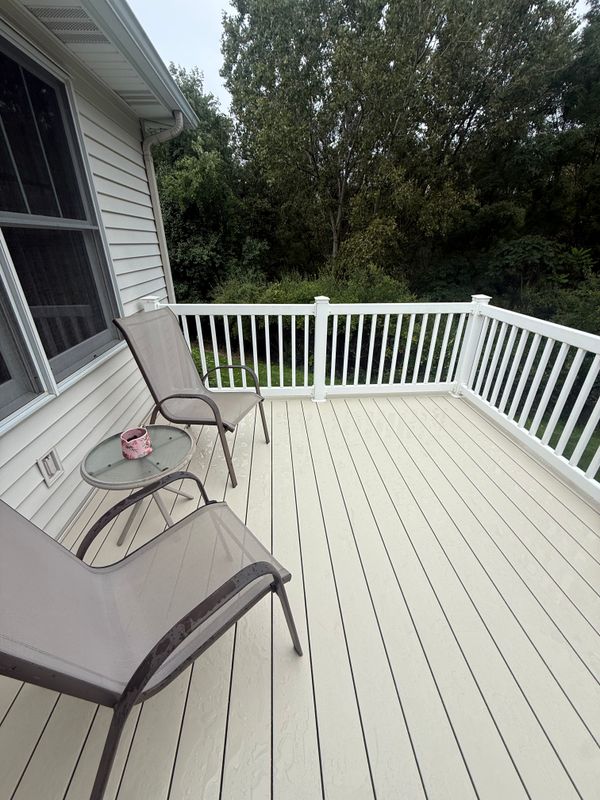 Melton Deck