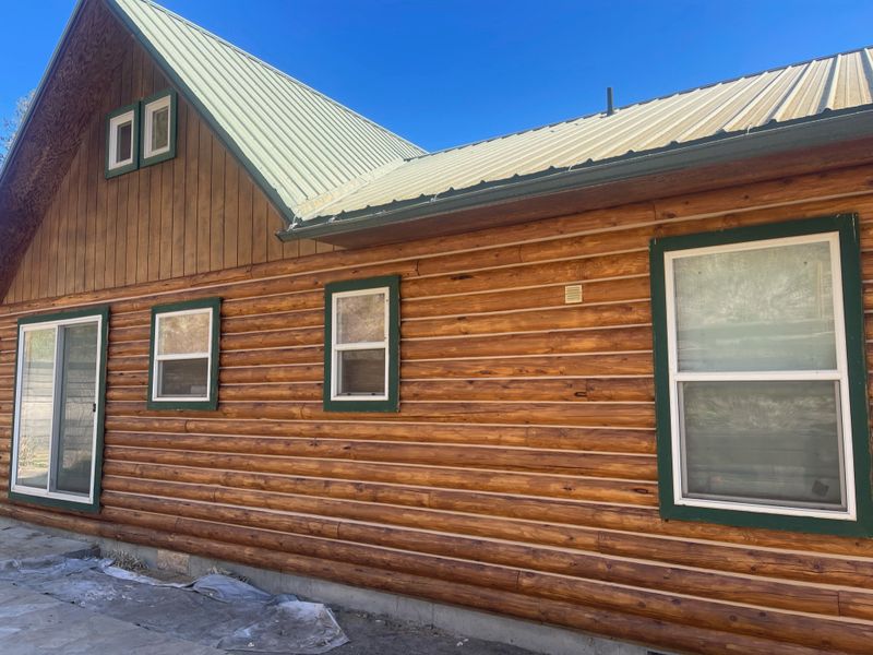 Log Homes Refinishing
