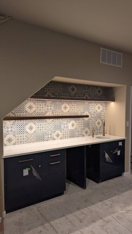 Kitchen Backsplash Installation
