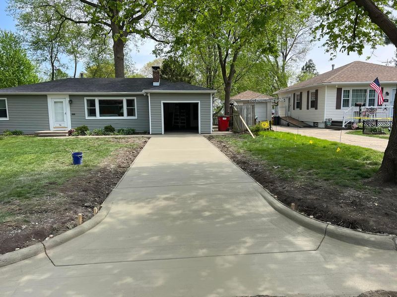 Precision Driveway Transformation for Lasting Curb Appeal