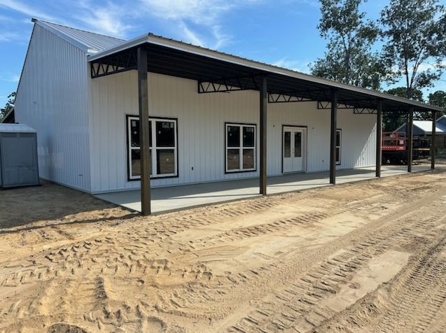   Barndominium