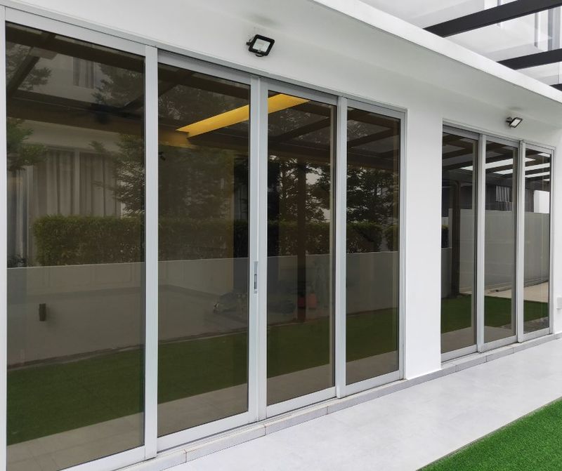 Residential and Commercial Window Cleaning