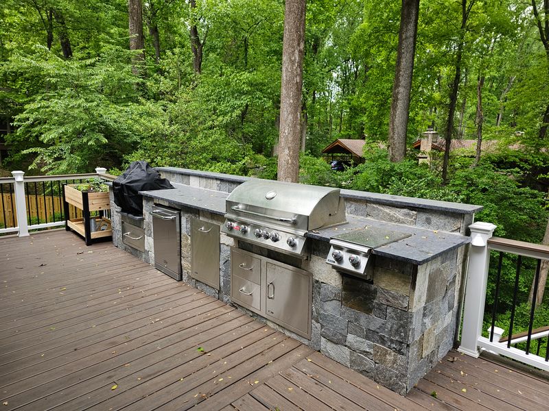 Outdoor Kitchens