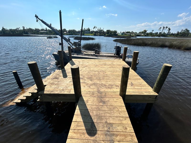 Docks