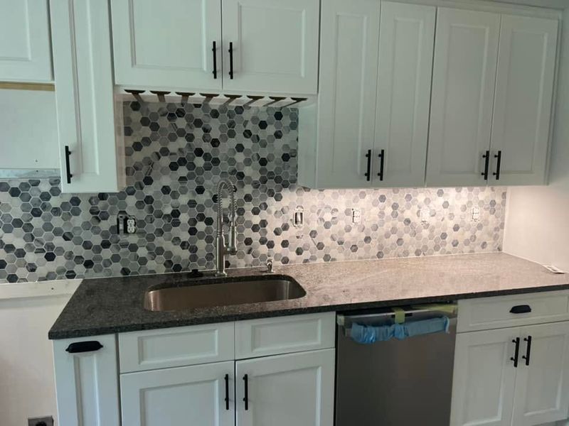 Kitchen Backsplash Installation