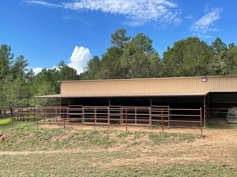 Barn Construction & Repair