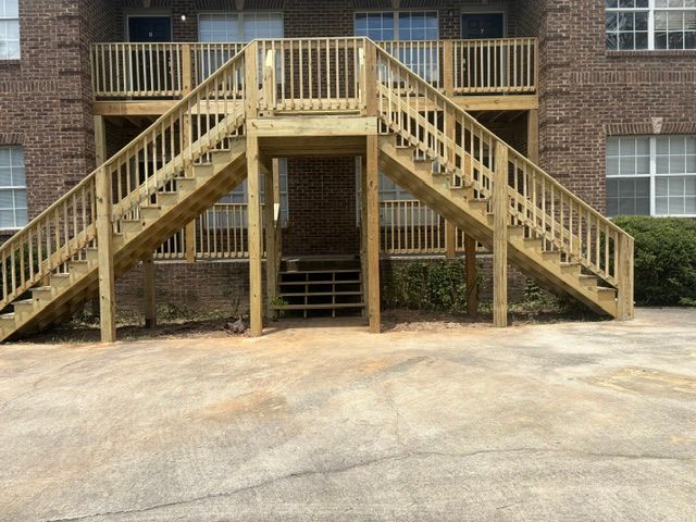 Deck & Patio