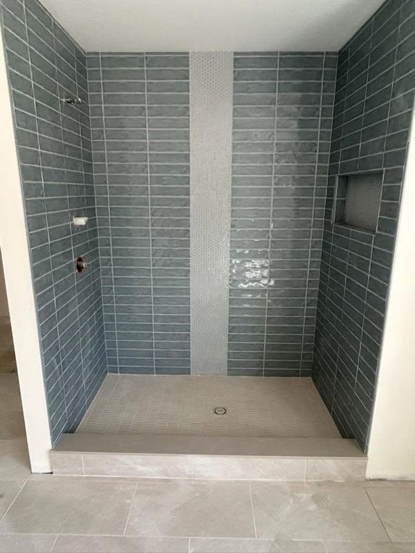 Custom Tile Showers