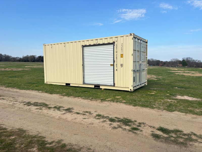 20 Foot Containers