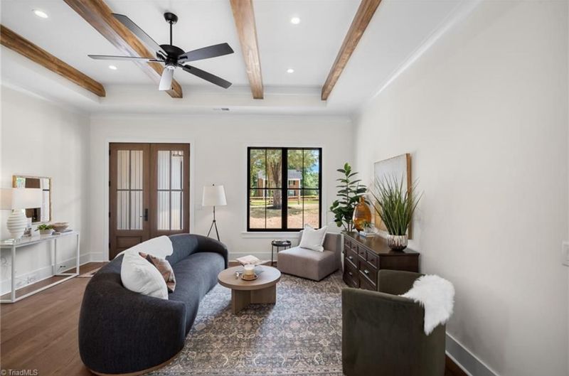 Luxury Real Estate Staging 