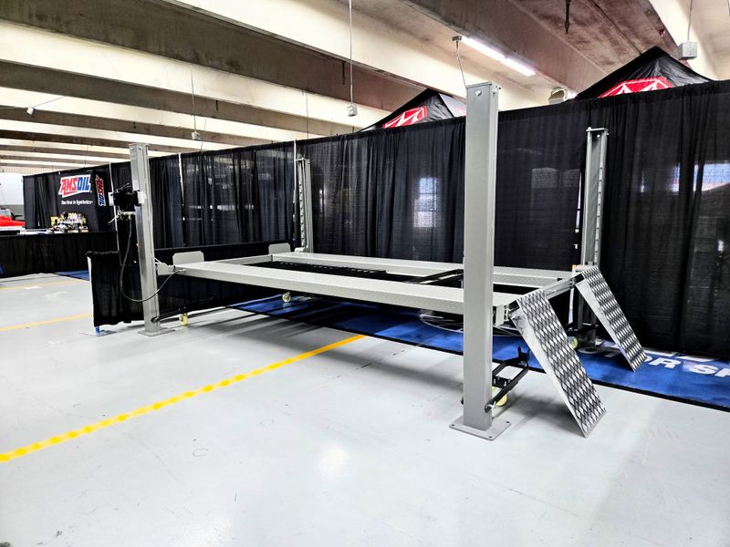 Buying and Selling Car Lifts