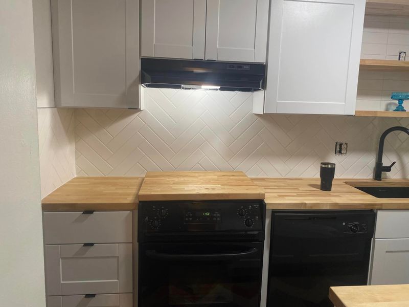 Backsplash Install 