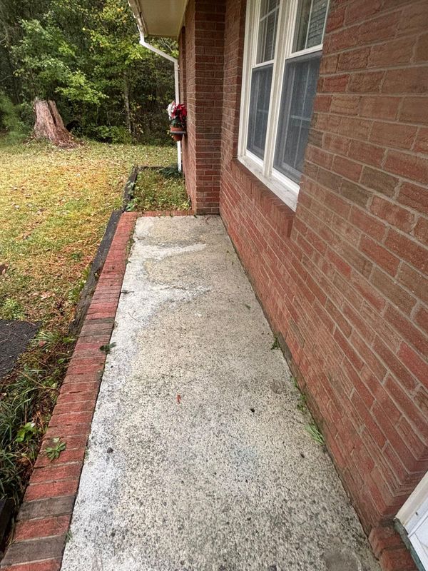 Hardscape Cleaning