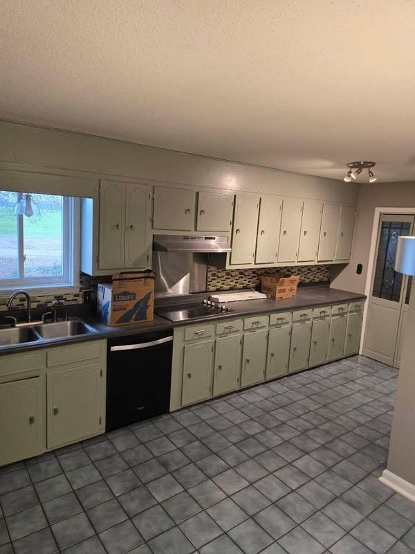 Kitchen and Cabinet Refinishing