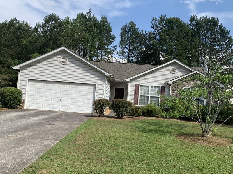 Revitalize Your Home with Wright Roofing: A Stunning Transformation in Hiram