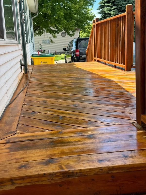 Deck Staining and Sealing