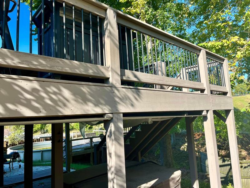 Deck and Fence Staining