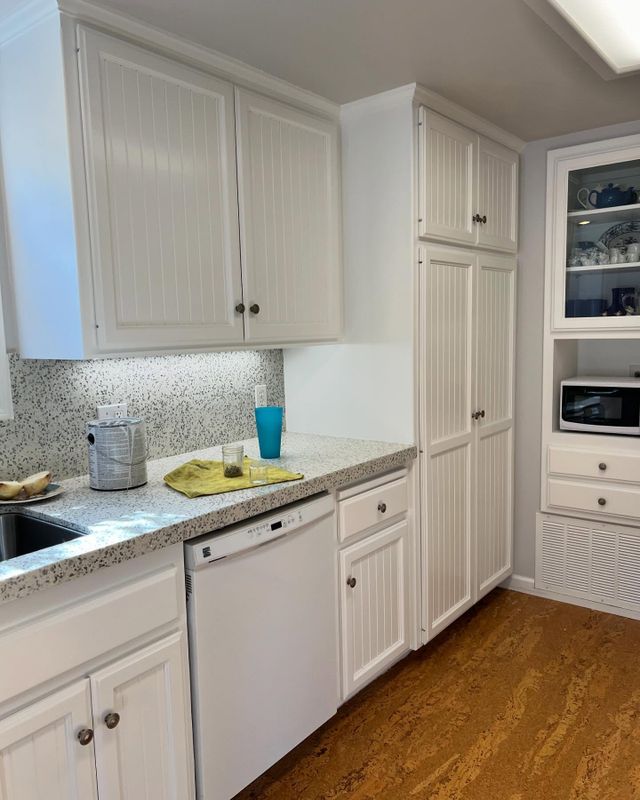 Kitchen and Cabinet Refinishing