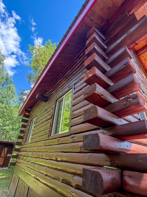 Log Home Refinishing