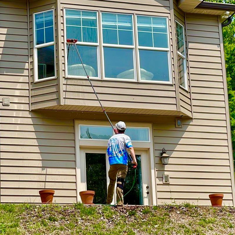 Revitalizing Oakville: See2it Clean Transforms Home with Expert Window Cleaning, Gutter Cleaning, Gutter Protection and Soft Washing Services