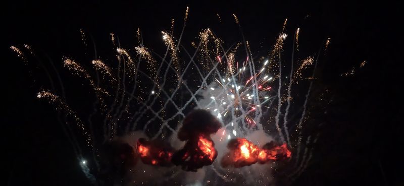 We offer fireworks displays and shows also pyrotechnics displays and shows in the deepest parts of Georgia and surrounding areas