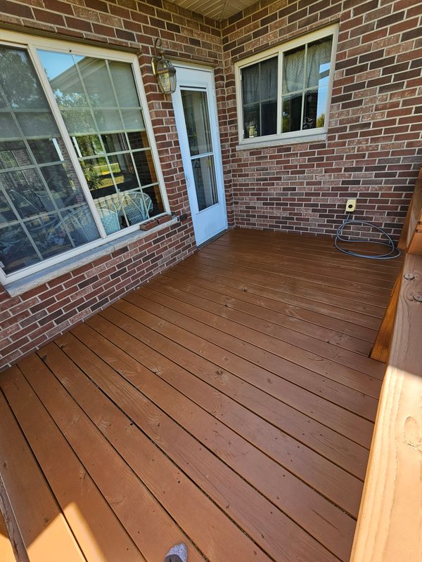 Deck staining 
