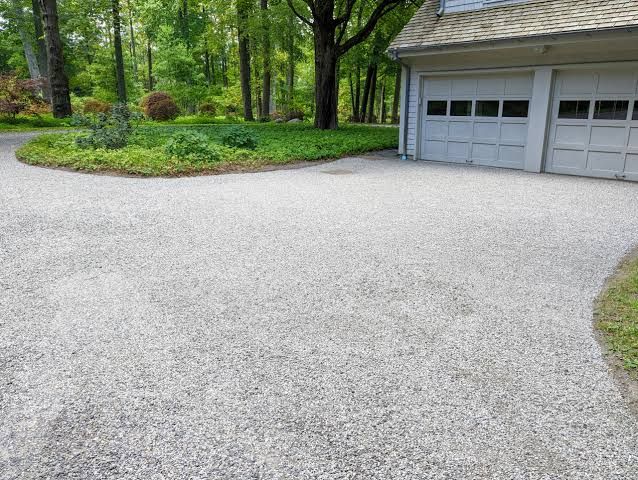 Gravel driveways & roadways