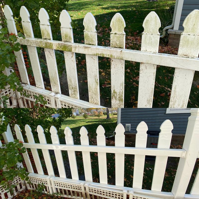 Vinyl or Composite Fence Washing