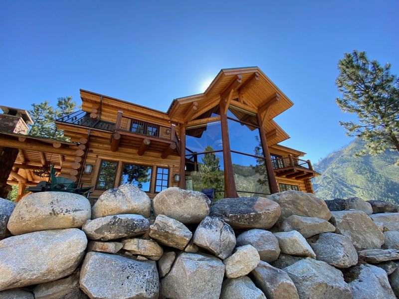 Log Homes Refinishing