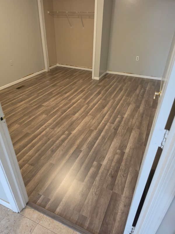 Vinyl and Laminate Flooring
