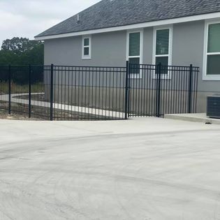 Custom Gate