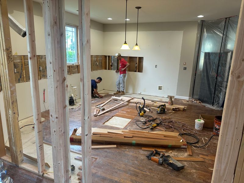 Parkside - deck & kitchen