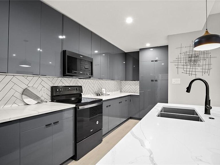 Kitchen & Bathroom Remodeling